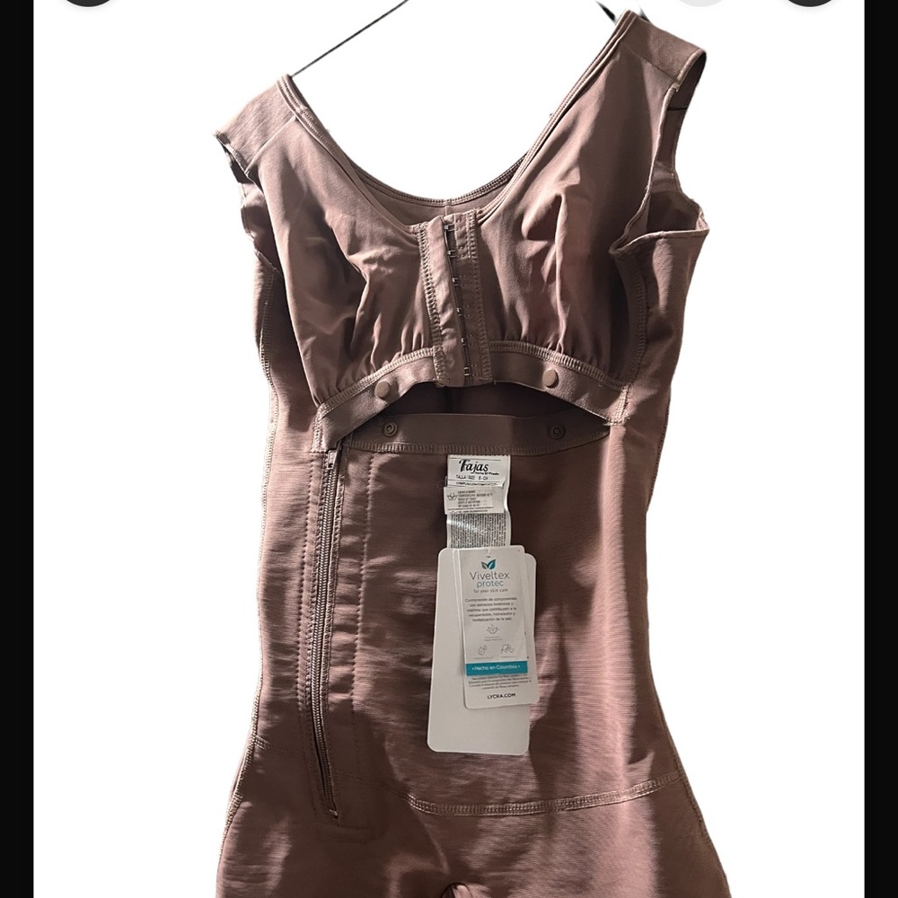 New never worn Small fajas